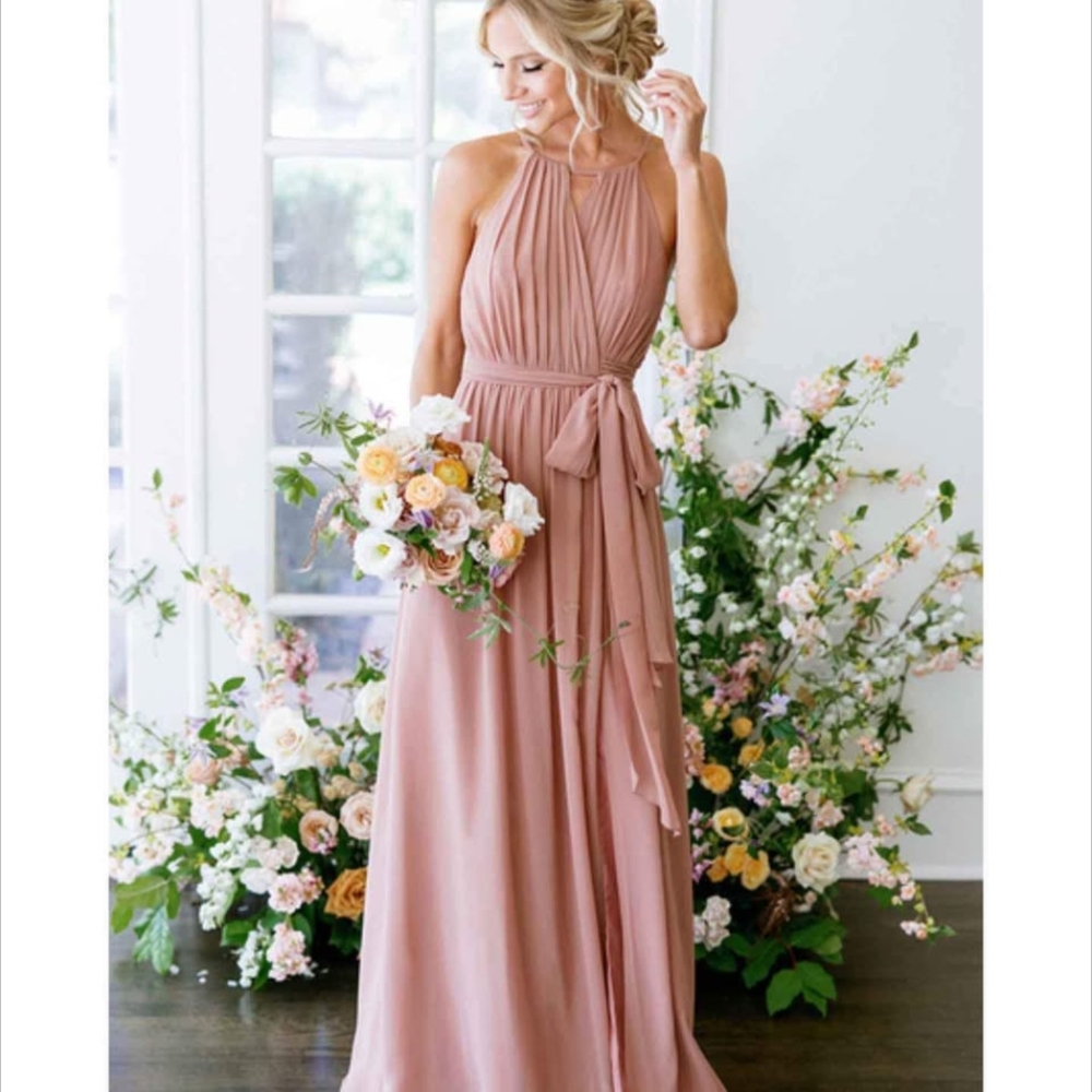 Elegant Pink Halter Maxi Dress